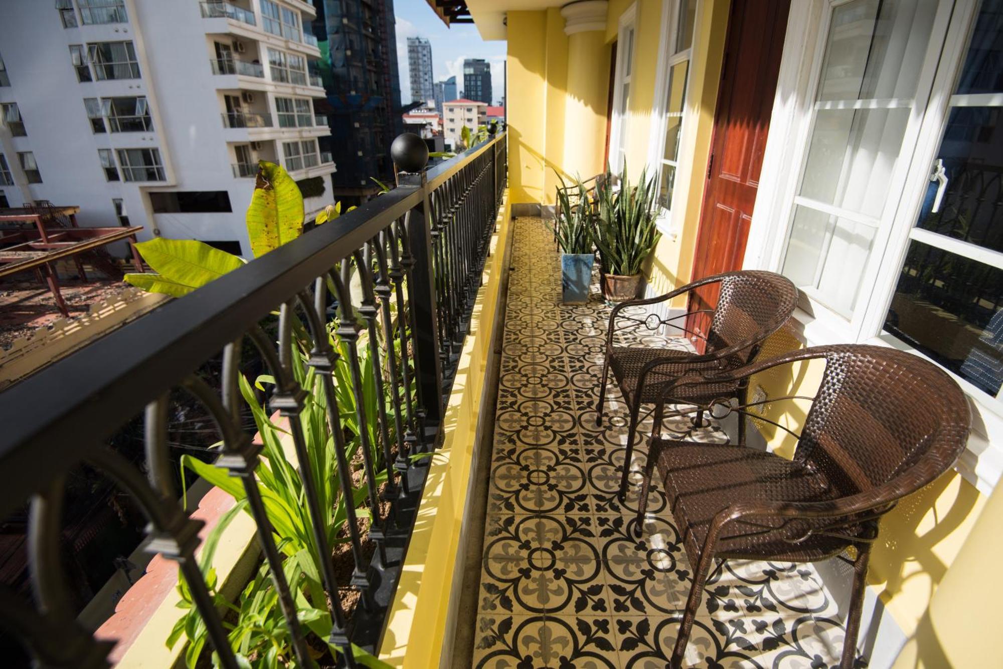 Khmer Surin Boutique Guesthouse Phnom Penh Esterno foto